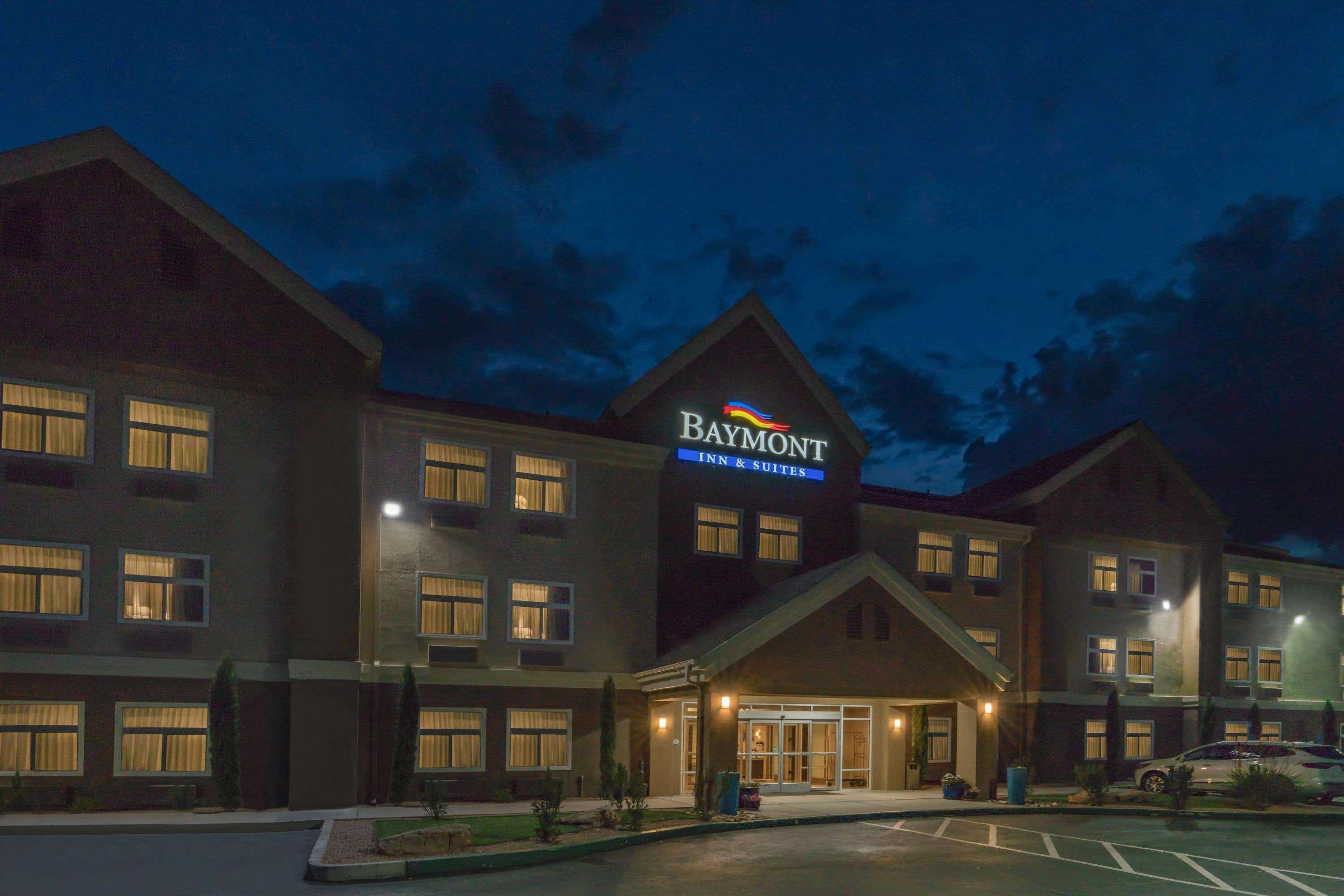 Baymont By Wyndham Albuquerque Airport Hotel Bagian luar foto